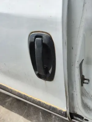 Foto de CERRADURA PUERTA TRASERA DERECHA FIAT II DOBLÒ (263) CARGO 1.6 JTDM 16V CAT (105 CV / 77 KW)
