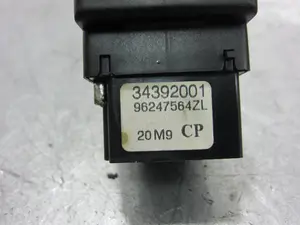 Foto de MANDO INTERMITENTES PEUGEOT 306 3/5 PT. / 4 PT. (S2) 2.0 HDi CAT (90 CV / 66 KW) referencia 34392001 foto 4