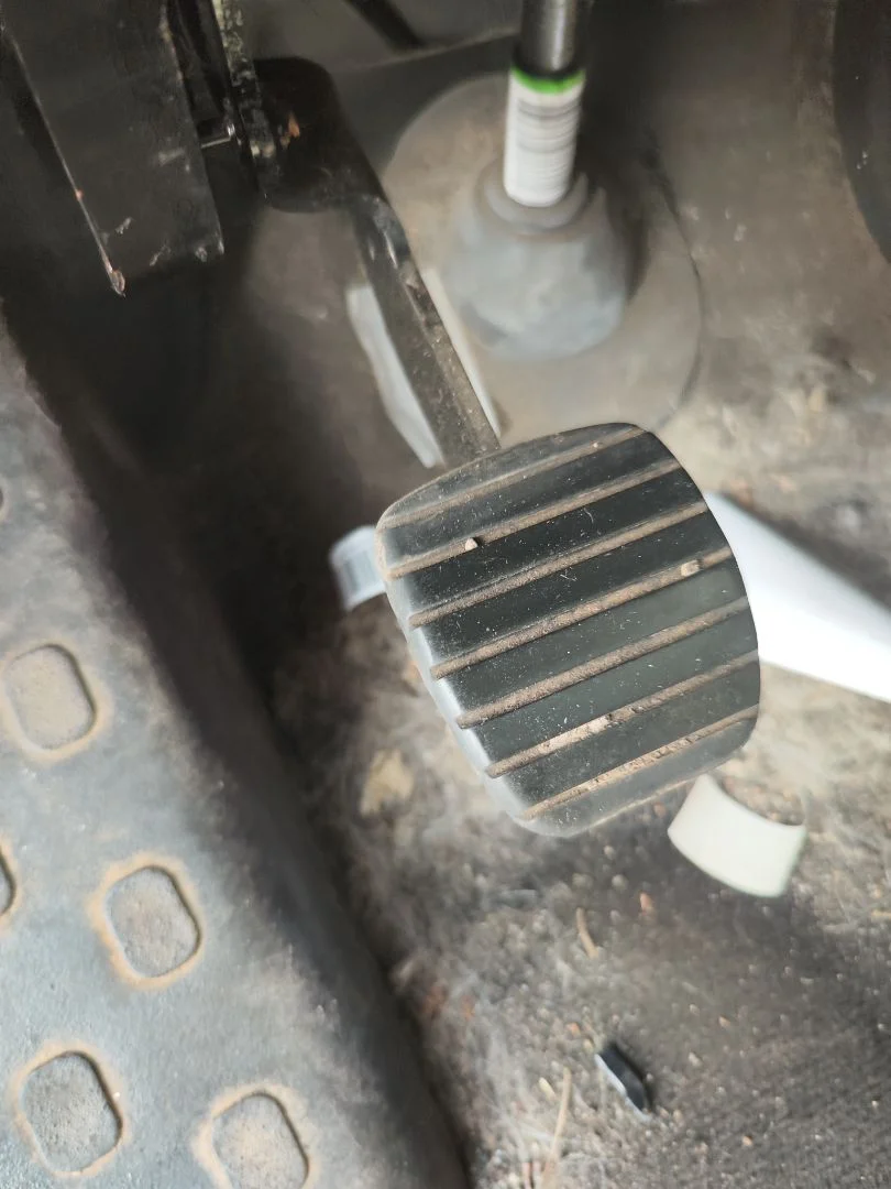 Foto de PEDAL EMBRAGUE FIAT TALENTO FURGÓN (296) 2.0 Turbodiesel Ecojet (119 CV / 88 KW)