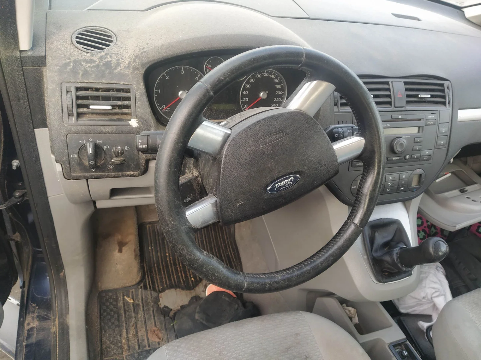 Foto de VOLANTE FORD FOCUS C-MAX (CAP)(2003) 1.6 TDCi CAT (109 CV / 80 KW) referencia 1302507
