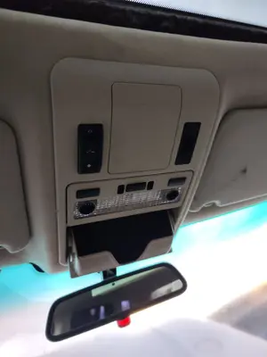 Foto de LUZ INTERIOR LAND ROVER RANGE ROVER (LM) 4.4 V8 CAT (306 CV / 225 KW)