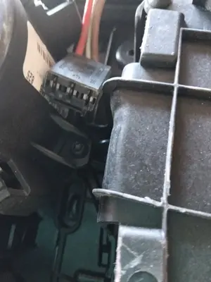 Foto de CONSOLA CENTRAL AUDI SQ7 (4MB) 4.0 V8 TDI (435 CV / 320 KW) referencia 4M1863273 foto 3