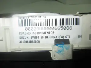 Foto de CUADRO INSTRUMENTOS SUZUKI SWIFT BERLINA (SF/EA) 1.3 CAT (101 CV / 74 KW) referencia 3410065G80 foto 5