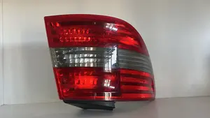 Foto de PILOTO TRASERO IZQUIERDO MERCEDES-BENZ CLASE B (BM 245) referencia 2752L