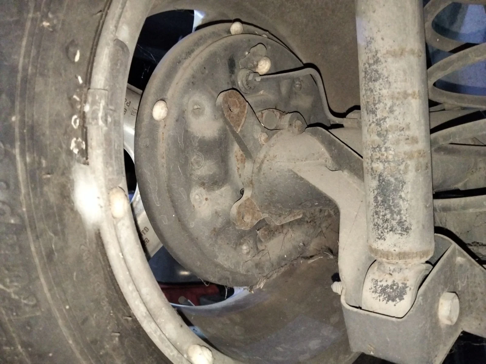 Foto de FRENO DE TAMBOR VOLKSWAGEN POLO IV (9N1)