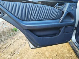 Foto de GUARNECIDO PUERTA TRASERA IZQUIERDA MERCEDES-BENZ CLASE E (BM 210) BERLINA 3.0 Turbodiesel CAT (177 CV / 130 KW)