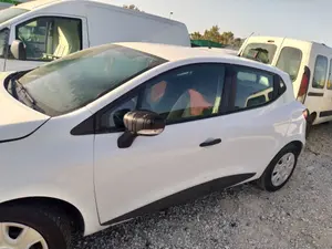 Foto de PUERTA TRASERA IZQUIERDA RENAULT CLIO IV 1.2 16V (73 CV / 54 KW) referencia 821016892R
