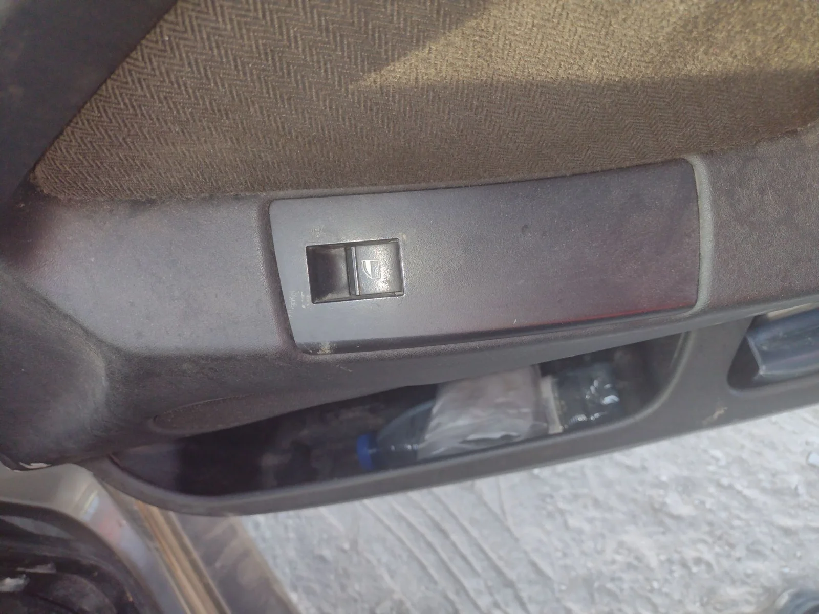 Foto de MANDO ELEVALUNAS DELANTERO DERECHO BMW SERIE X5 (E53) 3.0 Turbodiesel CAT (218 CV / 160 KW)