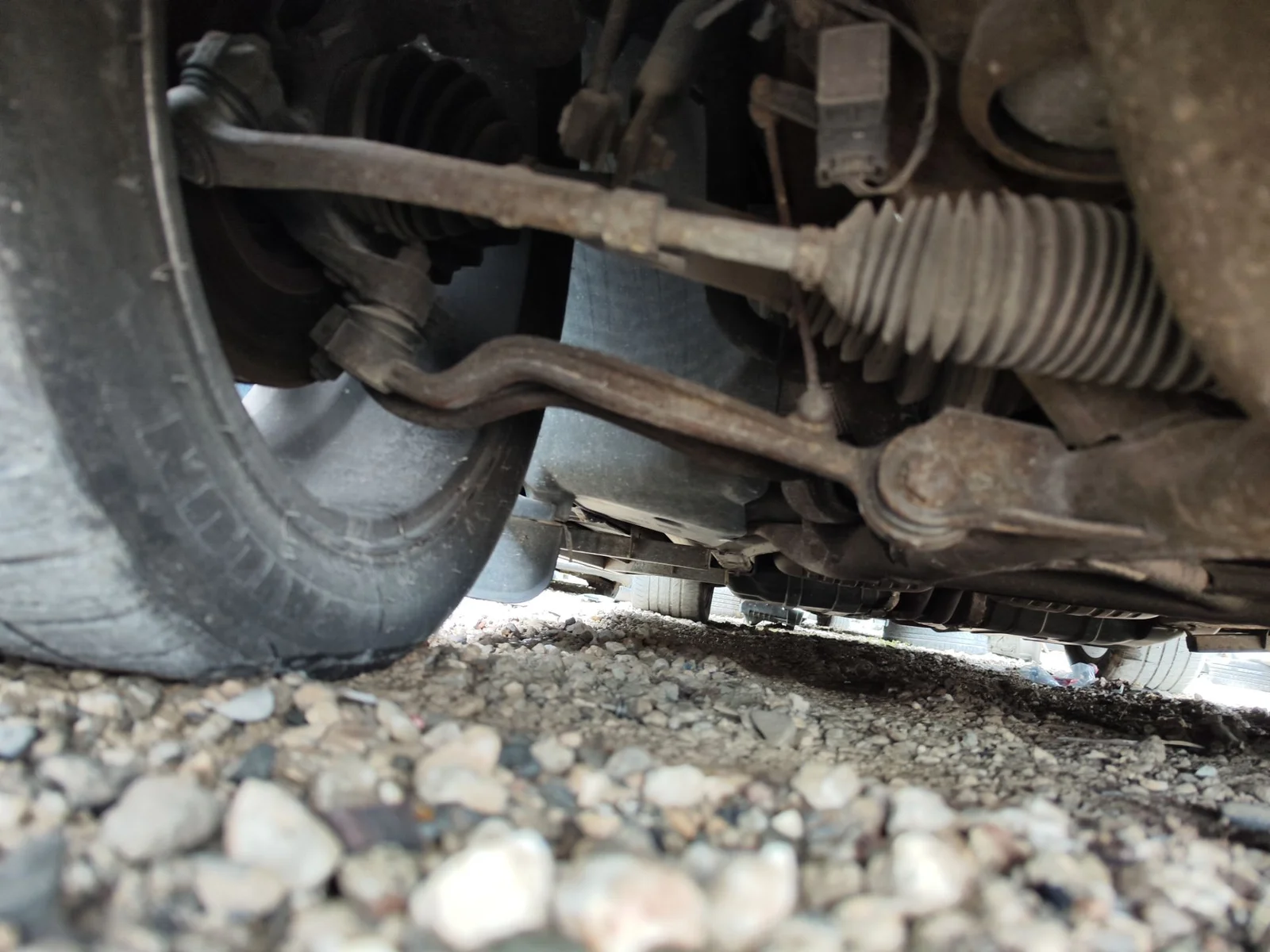 Foto de BRAZO SUSPENSION DELANTERO DERECHO LAND ROVER RANGE ROVER (LM) 4.4 V8 CAT (306 CV / 225 KW)