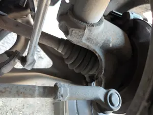 Foto de PINZA DE FRENO DELANTERA DERECHA FORD MONDEO BERLINA (GD) 1.8 Turbodiesel CAT (90 CV / 66 KW) referencia 1478469
