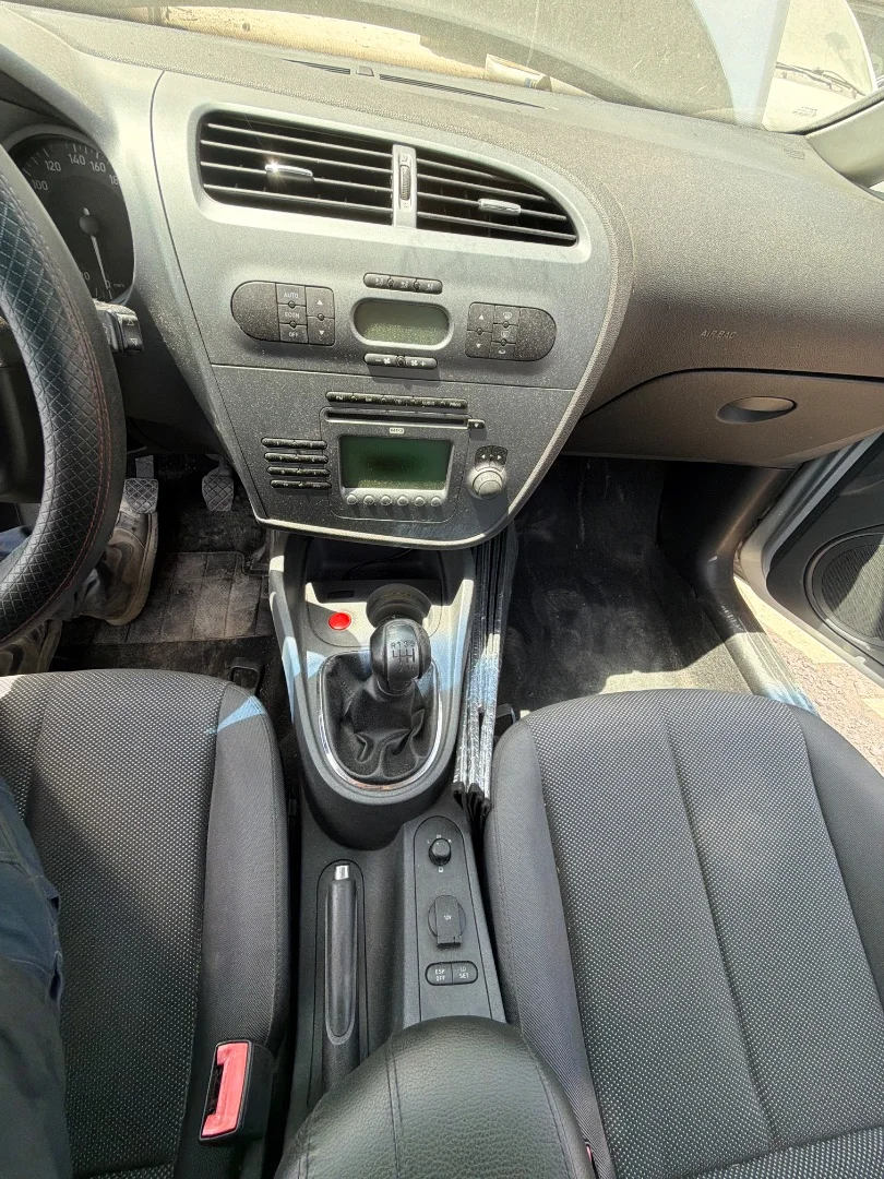 Foto de CONSOLA CENTRAL SEAT LEON (1P1)