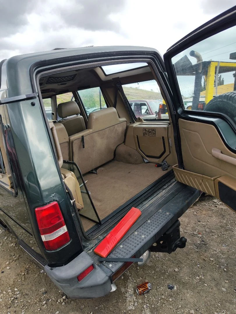 Foto de GOMAS CONTORNO PUERTA LAND ROVER DISCOVERY (LT) 4.0 V8 CAT (185 CV / 136 KW) referencia LR015154