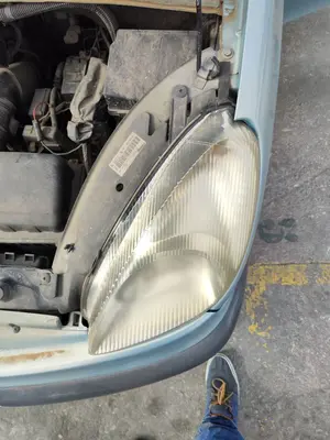 Foto de FARO IZQUIERDO CITROEN XSARA PICASSO 2.0 HDi CAT (RHY / DW10TD) (90 CV / 66 KW) foto 2