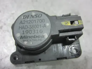 Foto de MOTOR TRAMPILLA CALEFACCION RENAULT CAPTUR I 1.5 dCi Diesel FAP Energy (90 CV / 66 KW) referencia A21201700 foto 4