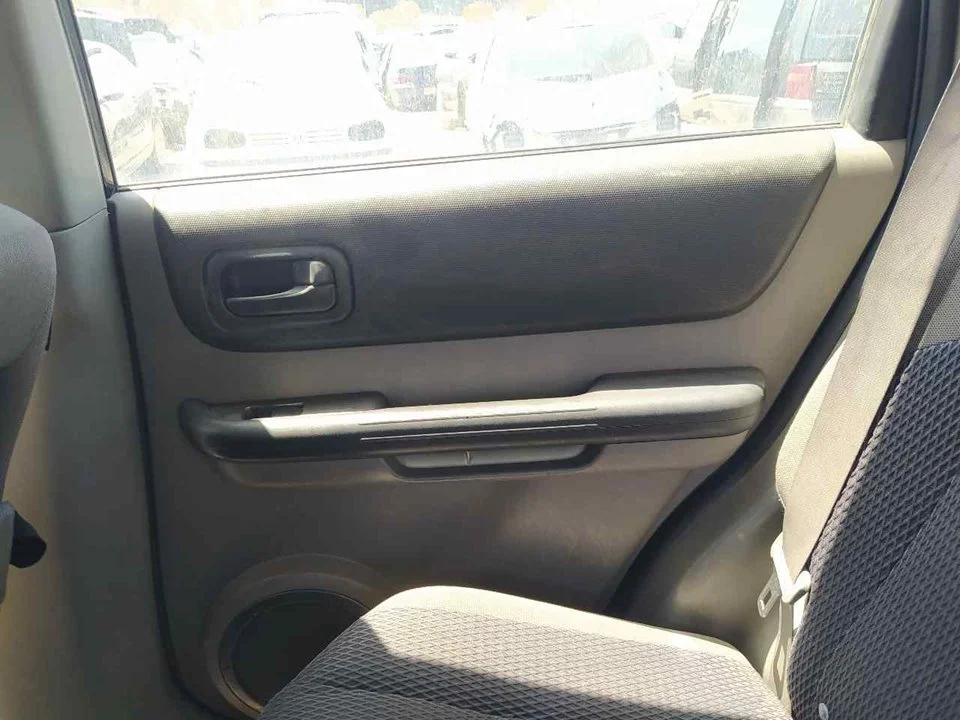 Foto de GUARNECIDO PUERTA TRASERA DERECHA NISSAN X-TRAIL (T30) 2.2 16V Turbodiesel CAT (114 CV / 84 KW) referencia 821528H330