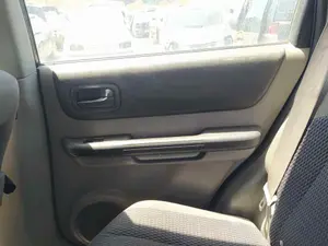 Foto de GUARNECIDO PUERTA TRASERA DERECHA NISSAN X-TRAIL (T30) 2.2 16V Turbodiesel CAT (114 CV / 84 KW) referencia 821528H330