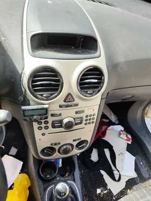 Foto de SISTEMA AUDIO / RADIO CD OPEL CORSA D 1.3 16V CDTI (75 CV / 55 KW)