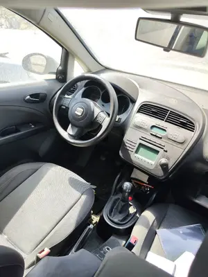 Foto de VOLANTE SEAT ALTEA (5P1) 1.9 TDI (105 CV / 77 KW) referencia 5P0419091D RZL