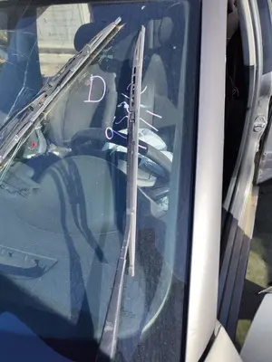 Foto de BRAZO LIMPIA DELANTERO IZQUIERDO SEAT IBIZA (6L1) 1.9 TDI (101 CV / 74 KW)