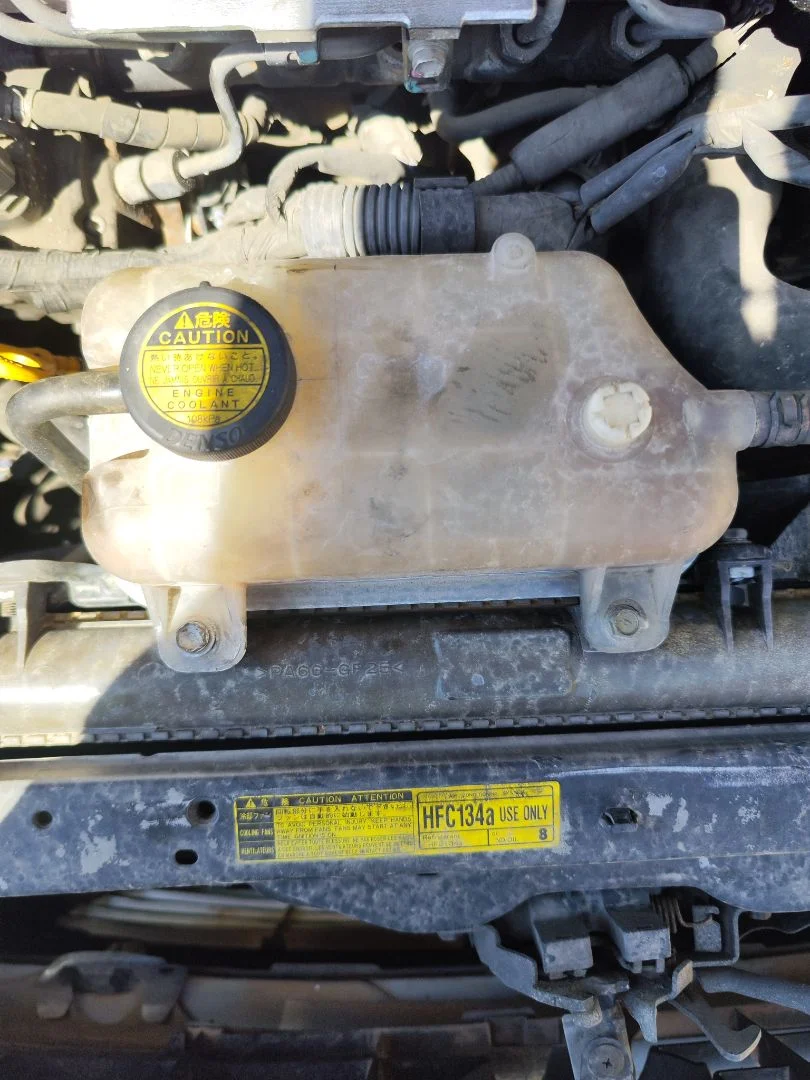 Foto de DEPOSITO EXPANSION TOYOTA COROLLA (E11) 2.0 Turbodiesel CAT (90 CV / 66 KW) referencia 1647022040