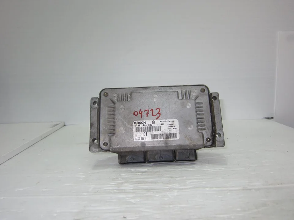 Foto de CENTRALITA MOTOR UCE CITROEN SAXO 1.5 Diesel (57 CV / 42 KW) referencia 9630059880