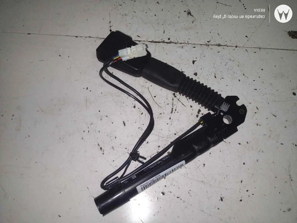 Foto de ENGANCHE CINTURON DELANTERO DERECHO BMW SERIE 4 GRAN COUPE (F36) referencia 72593804
