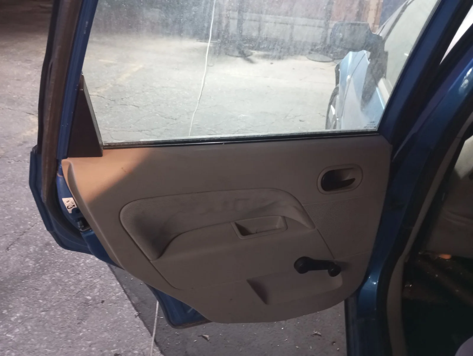 Foto de ELEVALUNAS TRASERO IZQUIERDO FORD FIESTA (CBK) 1.25 16V CAT (69 CV / 51 KW) referencia 1528043
