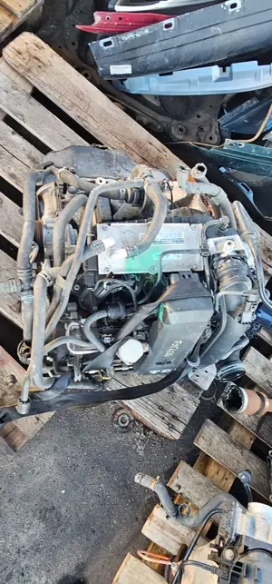 Foto de MOTOR COMPLETO SEAT IBIZA BERLINA (6J5) 1.2 TSI (86 CV / 63 KW) referencia CBZ