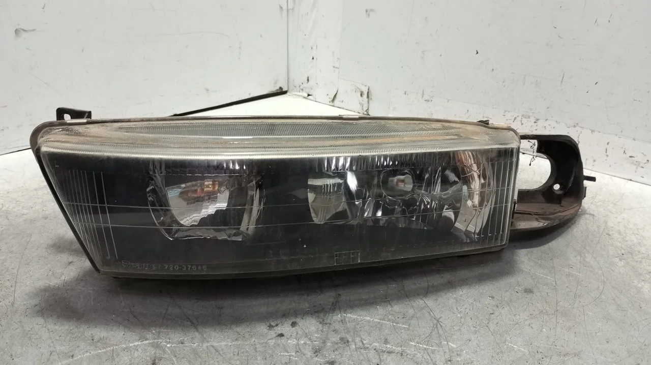 Foto de FARO IZQUIERDO MITSUBISHI GALANT BERLINA (E50) 2.5 V6 CAT (170 CV / 125 KW) referencia MR124257