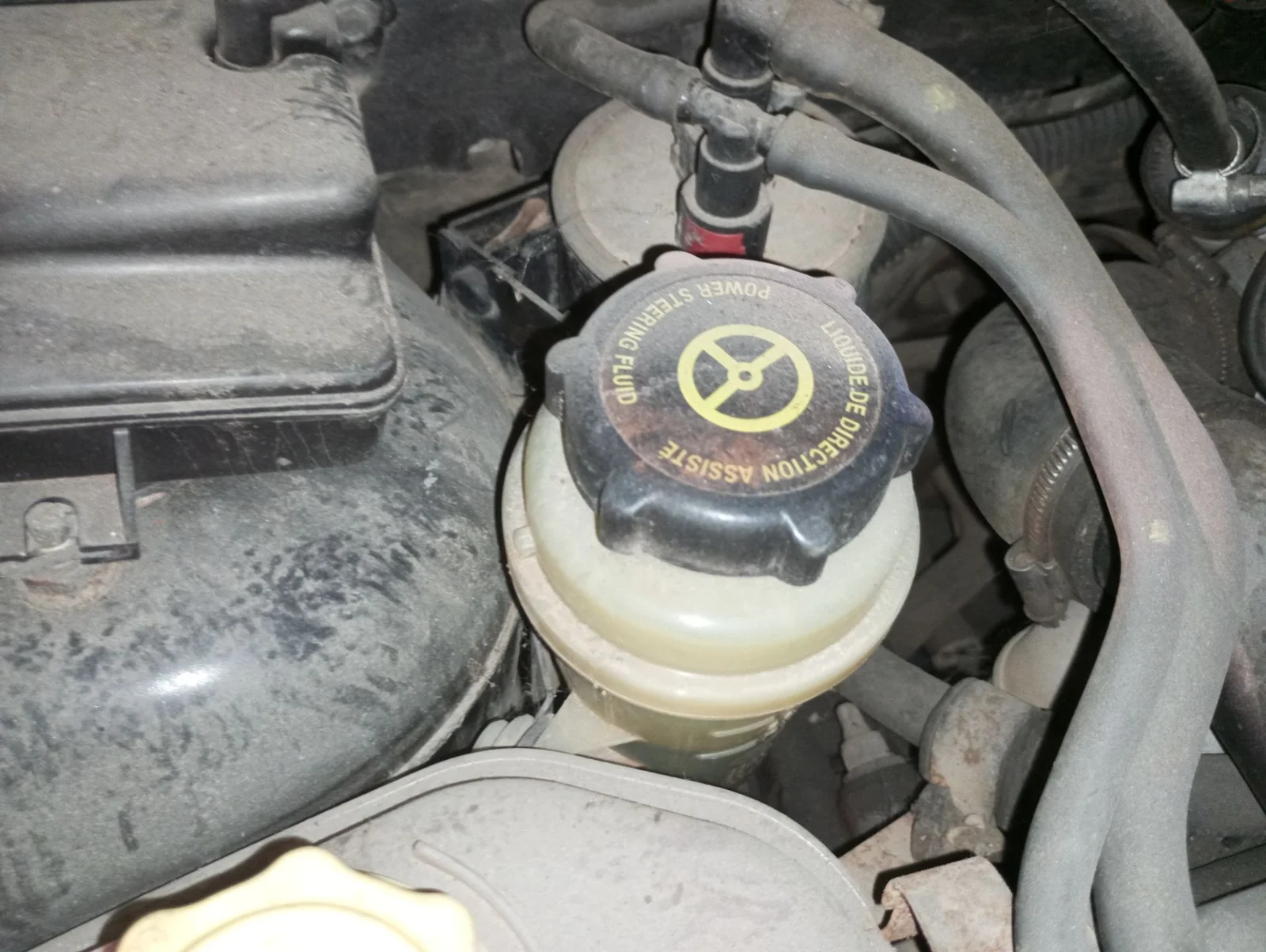Foto de DEPOSITO ACEITE FORD FOCUS BERLINA (CAK) referencia 98AG3R700AH