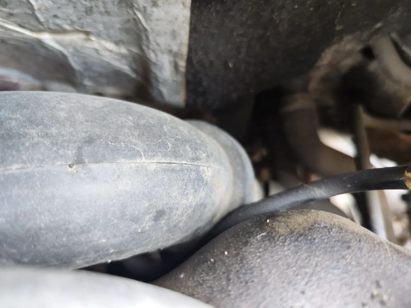 Foto de TUBO PRESION DIRECCION ASISTIDA RENAULT KANGOO I (F/KC0) 1.9 dCi Diesel CAT (84 CV / 62 KW)