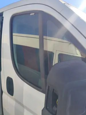 Foto de LUNA DELANTERA DERECHA FIAT DUCATO 3 FURGÓN 33 2.2 JTD CAT (101 CV / 74 KW) referencia 0046864290