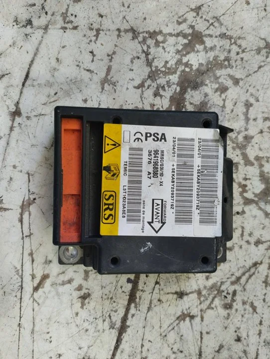 Foto de CENTRALITA AIRBAG CITROEN C5 BERLINA 2.0 HDi CAT (RHZ / DW10ATED) (107 CV / 79 KW) referencia 3676A7
