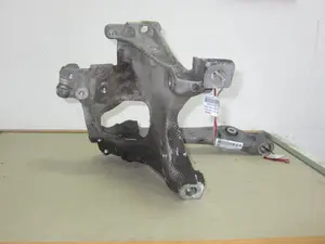 Foto de SOPORTE MOTOR DERECHO AUDI A5 COUPE (F53) 2.0 16V TDI (190 CV / 140 KW) referencia 8W0399296E foto 6