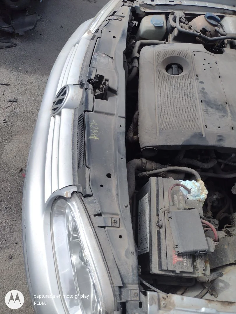 Foto de PANEL FRONTAL VOLKSWAGEN GOLF IV BERLINA (1J1)(10.1997) 1.6 16V (105 CV / 77 KW)