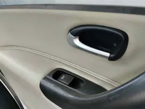 Foto de MANETA INTERIOR TRASERA IZQUIERDA SAAB 9-3 BERLINA 1.9 TiD CAT (150 CV / 110 KW)