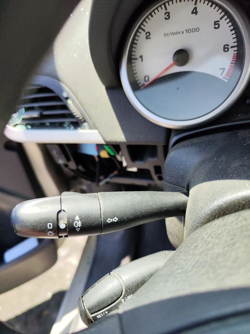 Foto de MANDO MULTIFUNCION PEUGEOT 207 1.4 (73 CV / 54 KW)