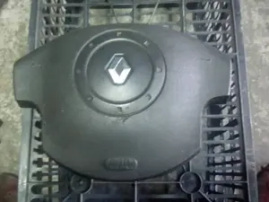 Foto de AIRBAG DELANTERO IZQUIERDO RENAULT MEGANE II BERLINA 5P 1.5 dCi Diesel (106 CV / 78 KW) referencia 8200301513C