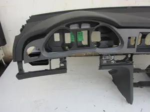 Foto de SALPICADERO AUDI A6 BERLINA (4F2) 4.2 V8 40V (335 CV / 246 KW) referencia 4F0857067A foto 2