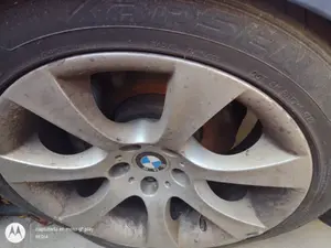 Foto de MANGUETA DELANTERA DERECHA BMW SERIE 5 BERLINA (E60) 3.0 Turbodiesel CAT (218 CV / 160 KW)