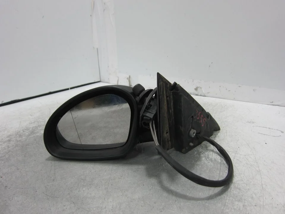 Foto de RETROVISOR IZQUIERDO SEAT CORDOBA BERLINA (6L2) 1.9 TDI (101 CV / 74 KW) referencia E9014142