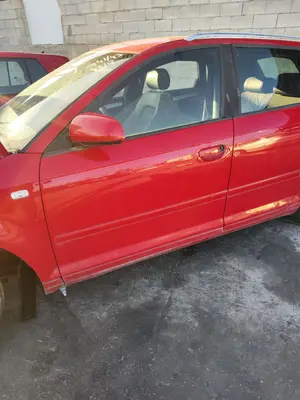 Foto de PUERTA DELANTERA IZQUIERDA AUDI A3 SPORTBACK (8PA) 2.0 TDI (140 CV / 103 KW)