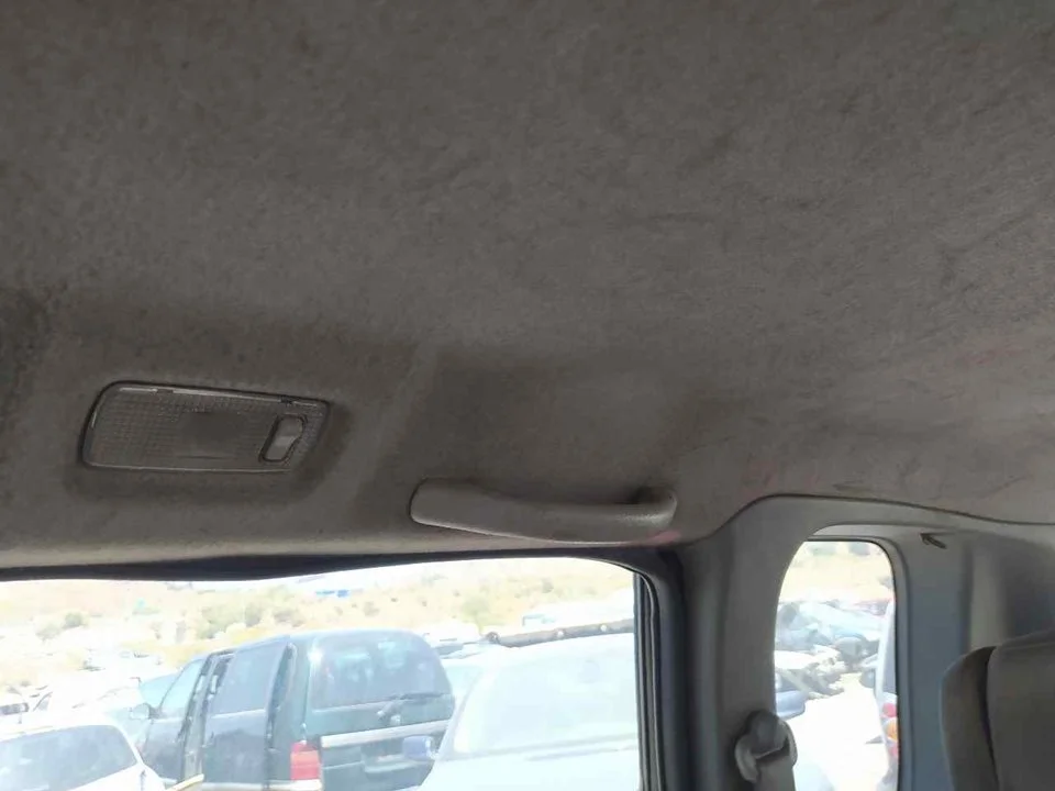 Foto de NO IDENTIFICADO NISSAN X-TRAIL (T30) 2.2 16V Turbodiesel CAT (114 CV / 84 KW)