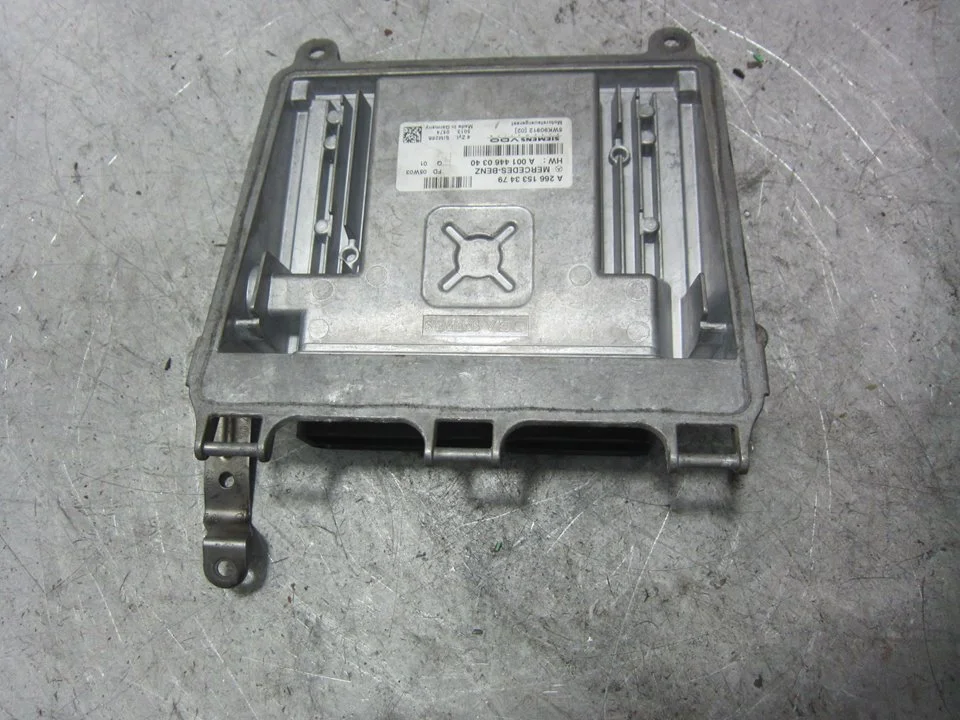 Foto de CENTRALITA MOTOR UCE MERCEDES-BENZ CLASE A (BM 169) 1.5 CAT (95 CV / 70 KW) referencia A2661533479