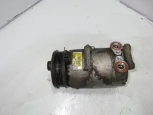 Foto de COMPRESOR AIRE ACONDICIONADO FORD FOCUS BERLINA (CB4) referencia 3M5H19D629PH foto 4