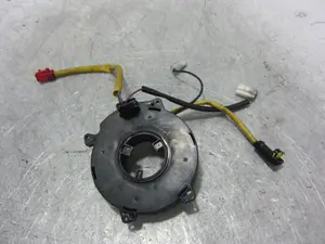 Foto de ANILLO AIRBAG MITSUBISHI SPACE STAR (DG0) 1.9 DI-D CAT (102 CV / 75 KW) referencia 8619A018 foto 6