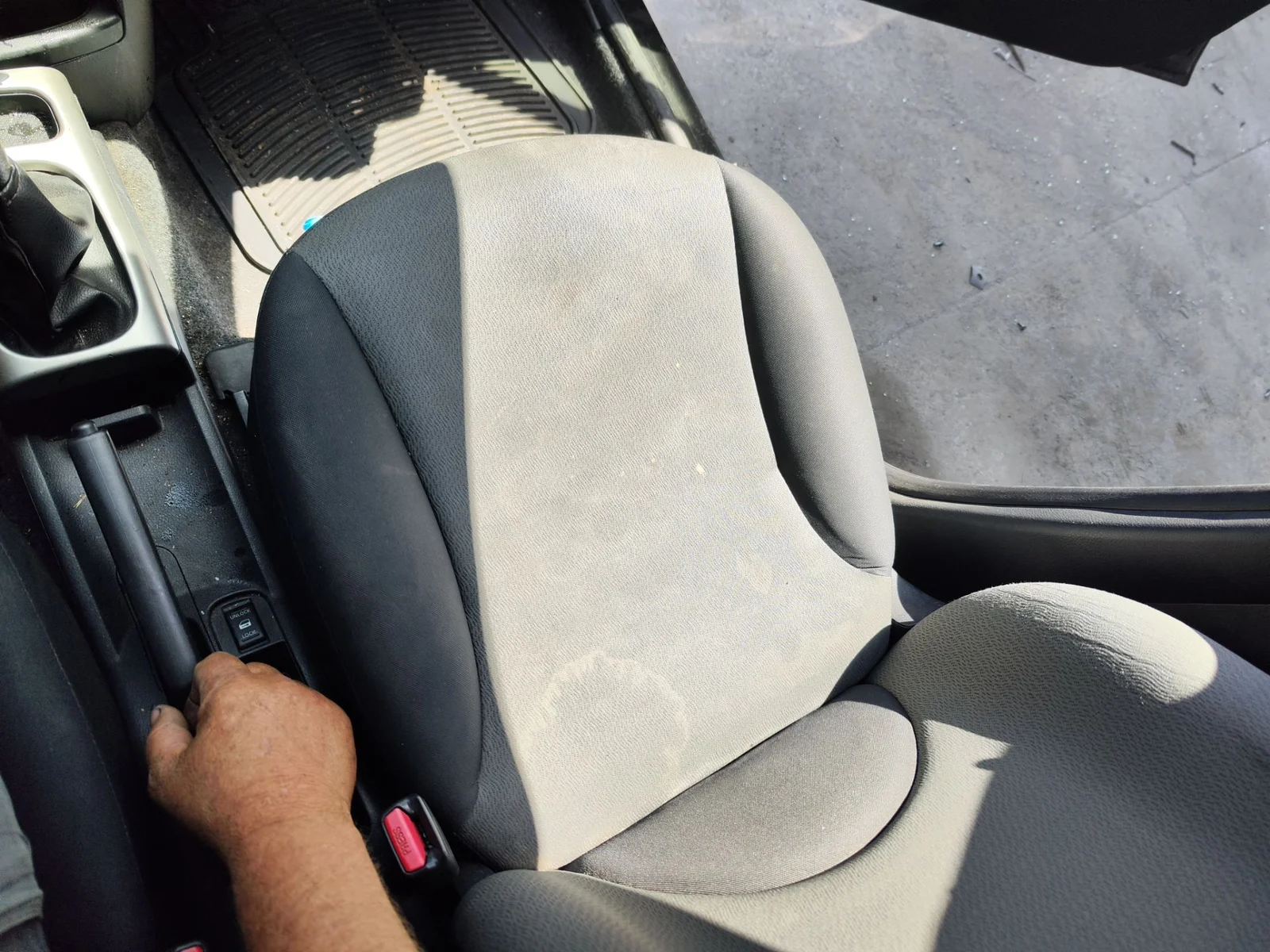 Foto de ASIENTO DELANTERO DERECHO NISSAN NOTE (E11E) 1.4 CAT (88 CV / 65 KW)