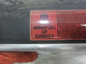 Foto de AIRBAG DELANTERO DERECHO AUDI A3 (8L) 1.9 TDI (110 CV / 81 KW) referencia 8L0880202B foto 2