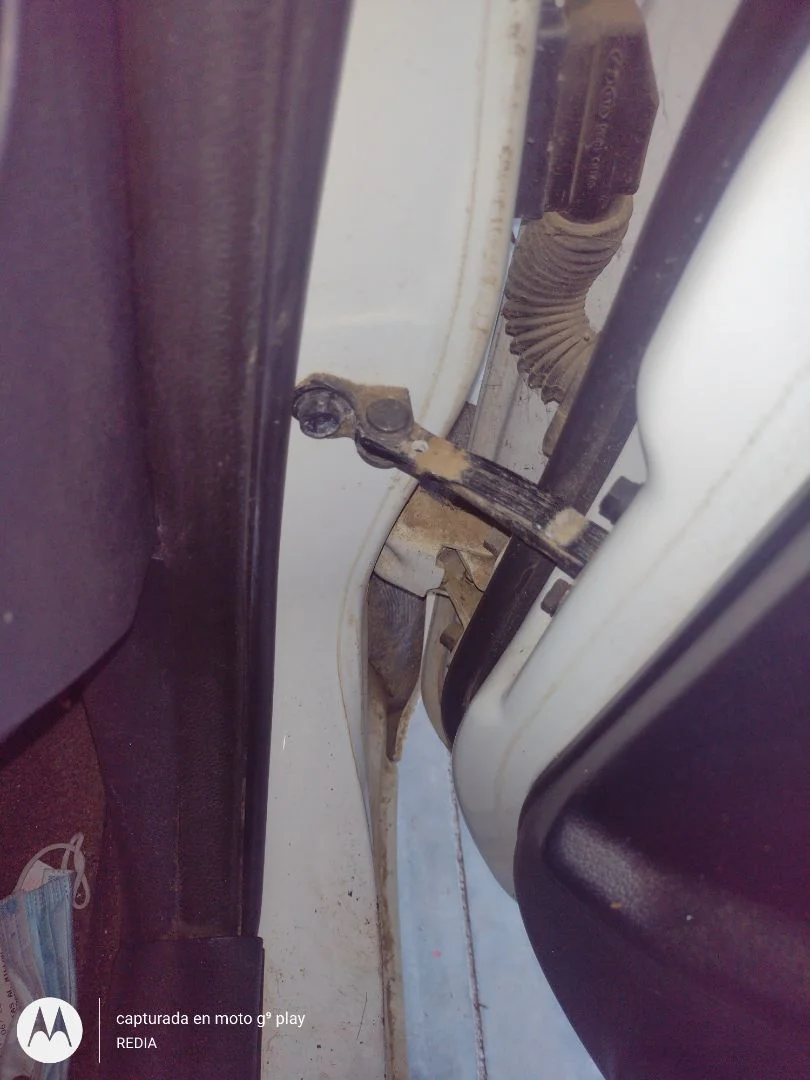 Foto de RETENEDOR PUERTA KIA RIO (UB) 1.2 CAT (86 CV / 63 KW)