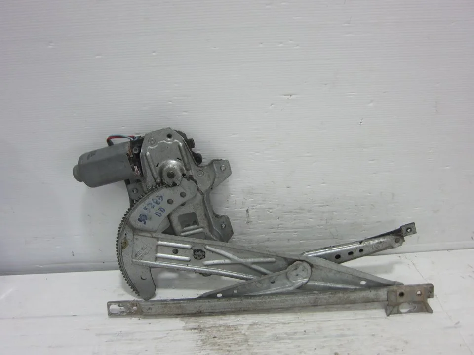 Foto de ELEVALUNAS DELANTERO DERECHO PEUGEOT 306 3/5 PT. (S1)(01.1993) 1.9 Diesel (69 CV / 51 KW) referencia 400348B